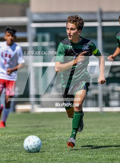 Thumbnail 1 in Lee [Robert E.] vs Reagan [Ronald] (Class 6A Region 4 Final) photogallery.