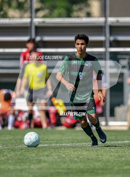 Thumbnail 1 in Lee [Robert E.] vs Reagan [Ronald] (Class 6A Region 4 Final) photogallery.
