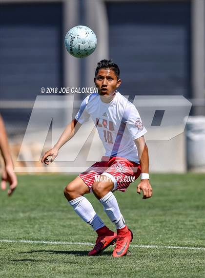 Thumbnail 3 in Lee [Robert E.] vs Reagan [Ronald] (Class 6A Region 4 Final) photogallery.