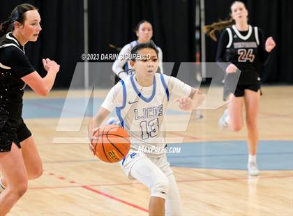 Thumbnail 3 in La Jolla Country Day vs. Willamette (Nike Tournament of Champions) photogallery.