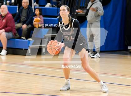 Thumbnail 1 in La Jolla Country Day vs. Willamette (Nike Tournament of Champions) photogallery.
