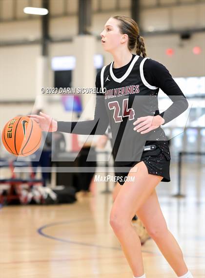 Thumbnail 3 in La Jolla Country Day vs. Willamette (Nike Tournament of Champions) photogallery.