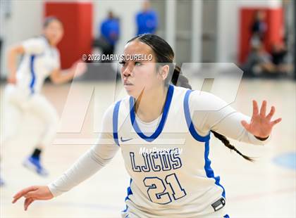 Thumbnail 3 in La Jolla Country Day vs. Willamette (Nike Tournament of Champions) photogallery.