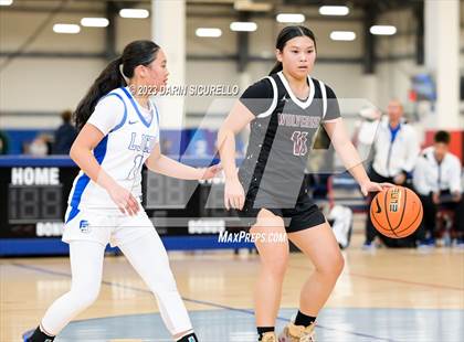Thumbnail 3 in La Jolla Country Day vs. Willamette (Nike Tournament of Champions) photogallery.