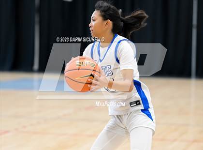 Thumbnail 3 in La Jolla Country Day vs. Willamette (Nike Tournament of Champions) photogallery.