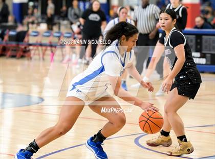 Thumbnail 1 in La Jolla Country Day vs. Willamette (Nike Tournament of Champions) photogallery.