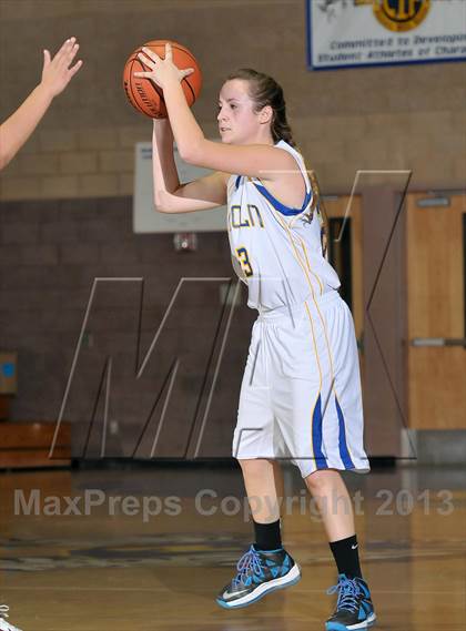 Thumbnail 3 in Foothill vs. Lincoln (Chavez Christmas Classic) photogallery.