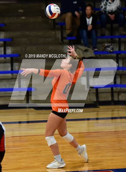 Thumbnail 2 in Illini Bluffs vs. West Prairie photogallery.