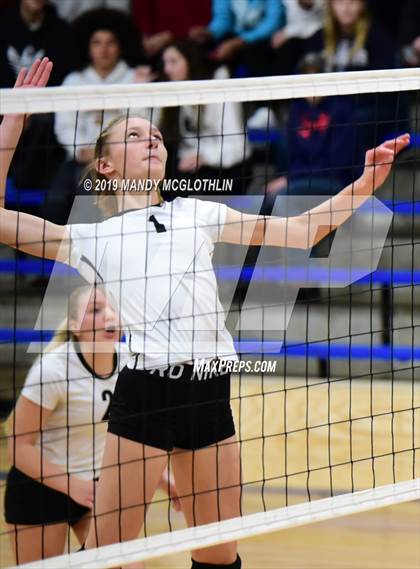 Thumbnail 1 in Illini Bluffs vs. West Prairie photogallery.