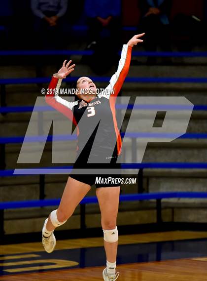 Thumbnail 3 in Illini Bluffs vs. West Prairie photogallery.