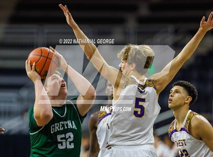 Thumbnail 2 in Bellevue West vs. Gretna (Metro Tournament) photogallery.