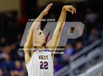 Thumbnail 3 in Bellevue West vs. Gretna (Metro Tournament) photogallery.