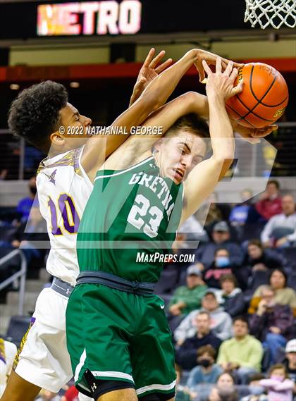 Thumbnail 3 in Bellevue West vs. Gretna (Metro Tournament) photogallery.