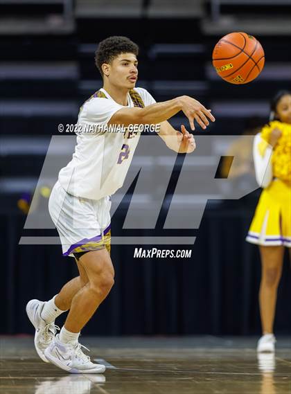 Thumbnail 3 in Bellevue West vs. Gretna (Metro Tournament) photogallery.