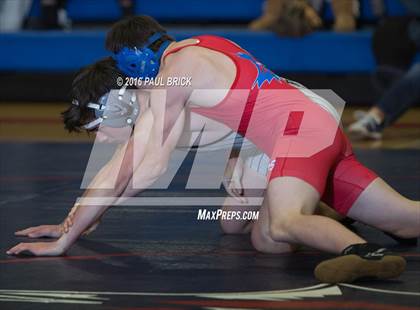 Thumbnail 1 in Westlake vs. Vandergrift photogallery.