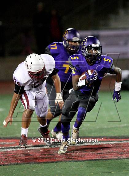 Thumbnail 3 in Archbishop Riordan vs. Sacred Heart Prep (CIF CCS D3 Final) photogallery.