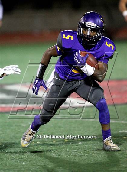 Thumbnail 2 in Archbishop Riordan vs. Sacred Heart Prep (CIF CCS D3 Final) photogallery.