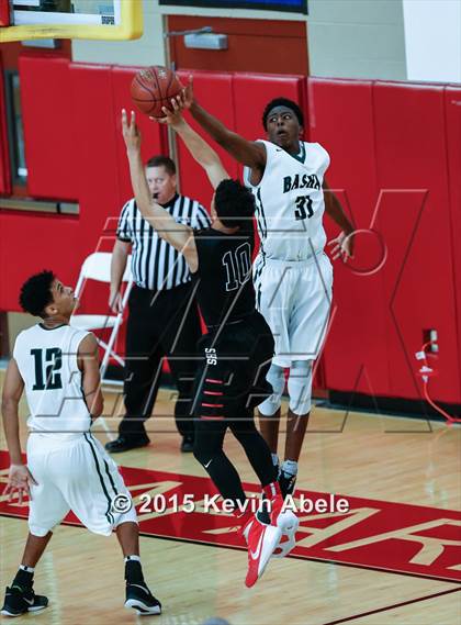 Thumbnail 2 in Basha vs Salesian (Hoophall West Invitational) photogallery.