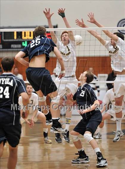 Thumbnail 2 in Mira Costa vs. Loyola (CIF SS D1 Final) photogallery.