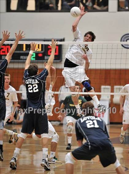 Thumbnail 2 in Mira Costa vs. Loyola (CIF SS D1 Final) photogallery.