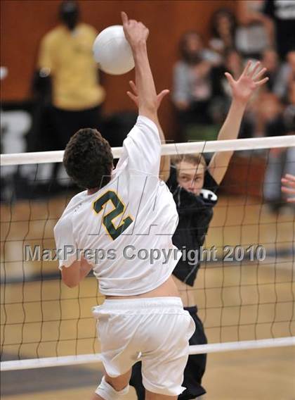 Thumbnail 3 in Mira Costa vs. Loyola (CIF SS D1 Final) photogallery.
