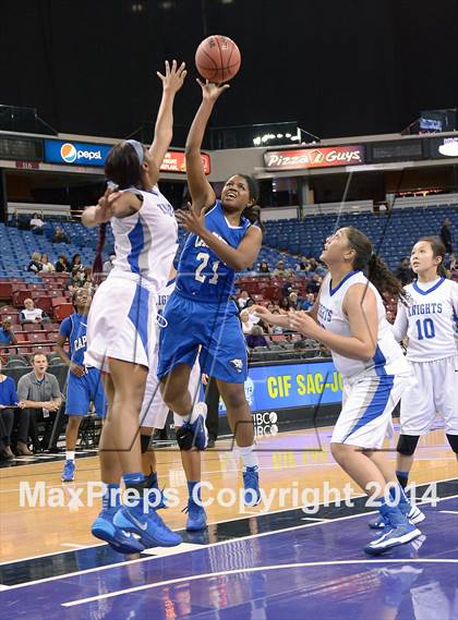 Thumbnail 1 in Capital Christian vs. Brookside Christian (CIF SJS D5 Final) photogallery.