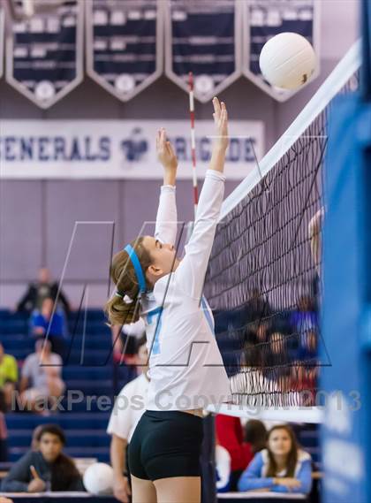 Thumbnail 3 in Yorktown vs Washington-Lee (Jr. Volleyball Brawl II) photogallery.
