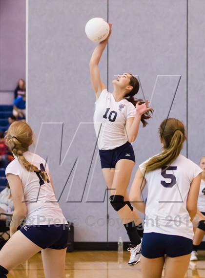 Thumbnail 1 in Yorktown vs Washington-Lee (Jr. Volleyball Brawl II) photogallery.