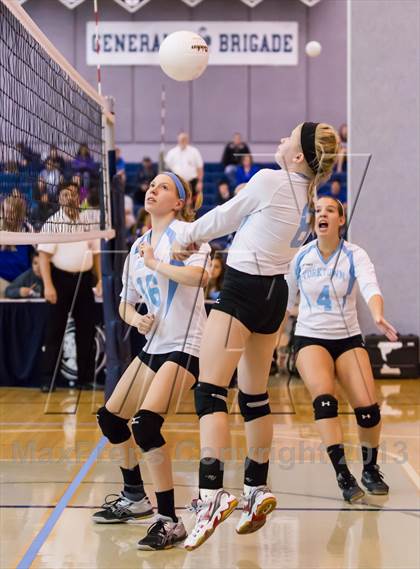 Thumbnail 1 in Yorktown vs Washington-Lee (Jr. Volleyball Brawl II) photogallery.