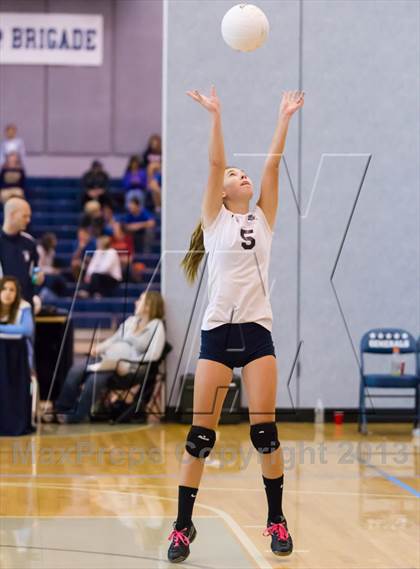Thumbnail 1 in Yorktown vs Washington-Lee (Jr. Volleyball Brawl II) photogallery.