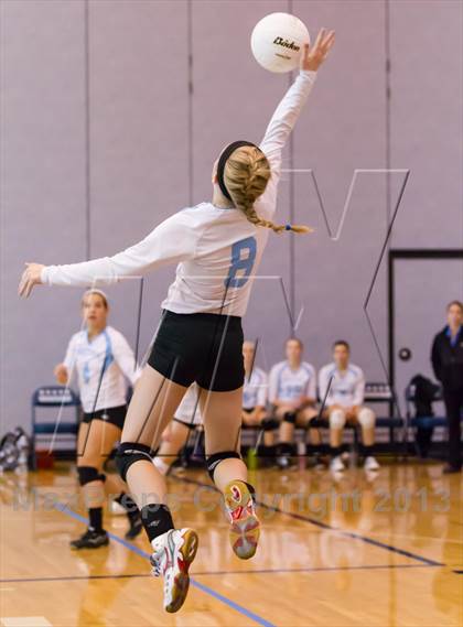 Thumbnail 1 in Yorktown vs Washington-Lee (Jr. Volleyball Brawl II) photogallery.
