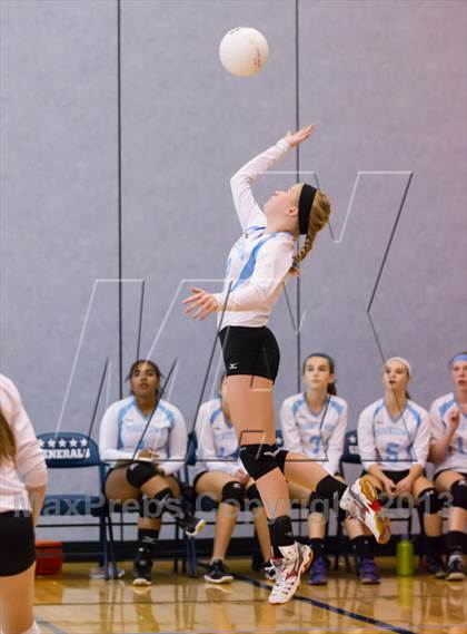 Thumbnail 3 in Yorktown vs Washington-Lee (Jr. Volleyball Brawl II) photogallery.