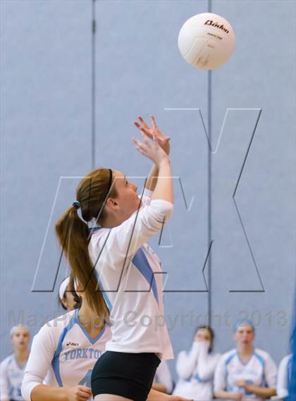 Thumbnail 3 in Yorktown vs Washington-Lee (Jr. Volleyball Brawl II) photogallery.