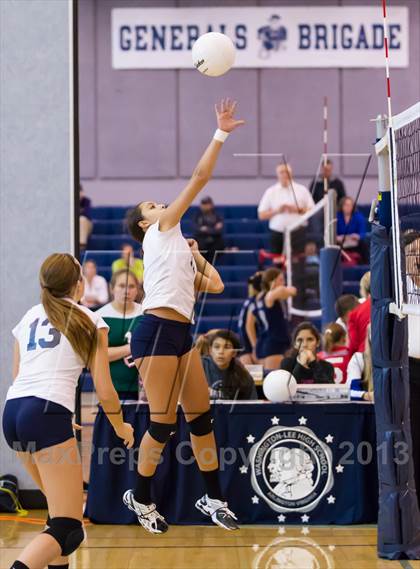 Thumbnail 3 in Yorktown vs Washington-Lee (Jr. Volleyball Brawl II) photogallery.