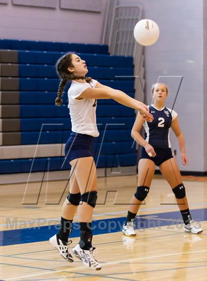 Thumbnail 2 in Yorktown vs Washington-Lee (Jr. Volleyball Brawl II) photogallery.