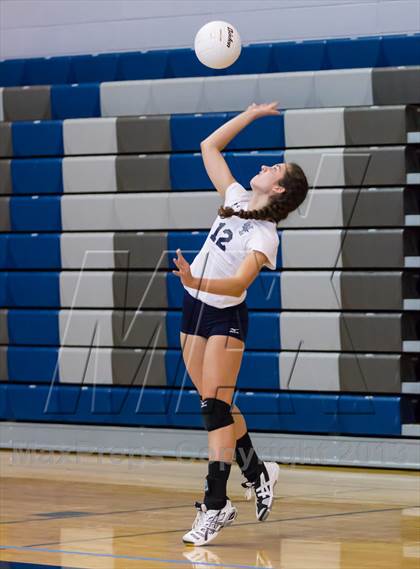 Thumbnail 3 in Yorktown vs Washington-Lee (Jr. Volleyball Brawl II) photogallery.
