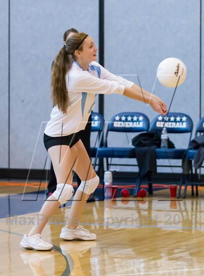 Thumbnail 2 in Yorktown vs Washington-Lee (Jr. Volleyball Brawl II) photogallery.