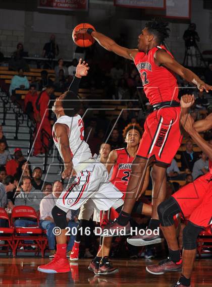 Thumbnail 1 in Orange Lutheran vs. Westchester (Nike Extravaganza) photogallery.