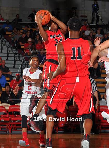 Thumbnail 2 in Orange Lutheran vs. Westchester (Nike Extravaganza) photogallery.