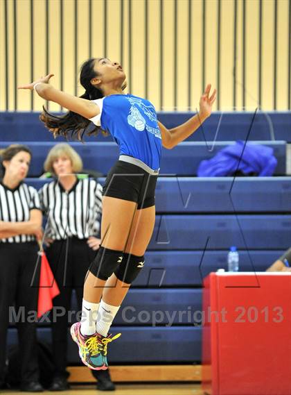 Thumbnail 1 in Lansdale Catholic vs Masterman (AA District 12 Championship) photogallery.