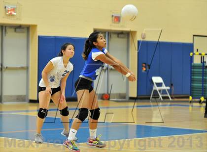 Thumbnail 2 in Lansdale Catholic vs Masterman (AA District 12 Championship) photogallery.