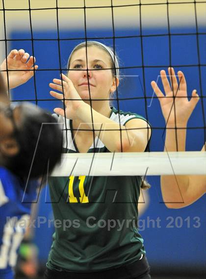Thumbnail 3 in Lansdale Catholic vs Masterman (AA District 12 Championship) photogallery.