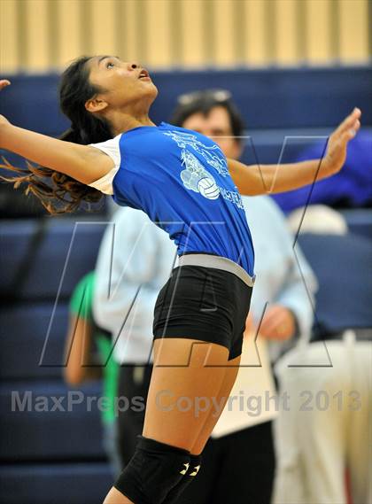 Thumbnail 3 in Lansdale Catholic vs Masterman (AA District 12 Championship) photogallery.