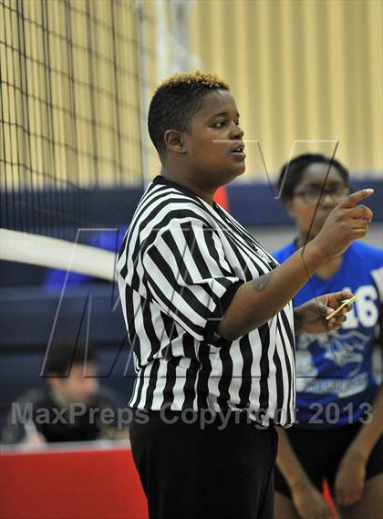 Thumbnail 1 in Lansdale Catholic vs Masterman (AA District 12 Championship) photogallery.