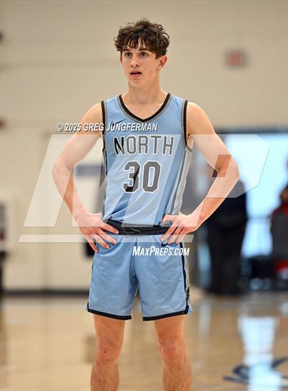 Thumbnail 1 in Vanden vs. Clovis North photogallery.