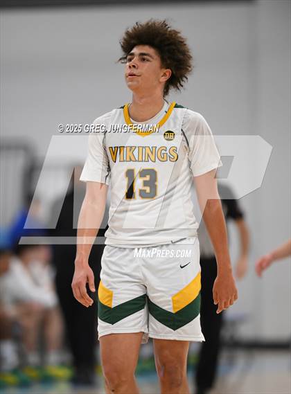 Thumbnail 2 in Vanden vs. Clovis North photogallery.