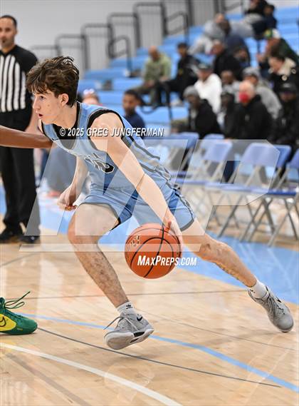 Thumbnail 1 in Vanden vs. Clovis North photogallery.