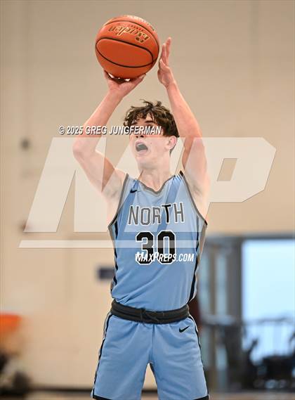 Thumbnail 1 in Vanden vs. Clovis North photogallery.