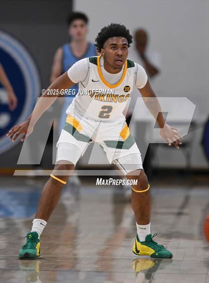 Thumbnail 3 in Vanden vs. Clovis North photogallery.