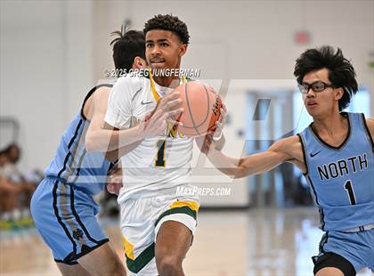 Thumbnail 3 in Vanden vs. Clovis North photogallery.
